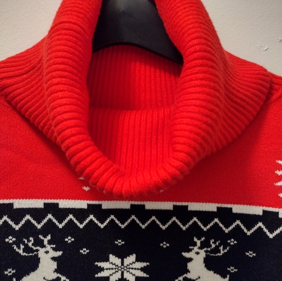 Lillusory Sweater - Picture 2 of 3